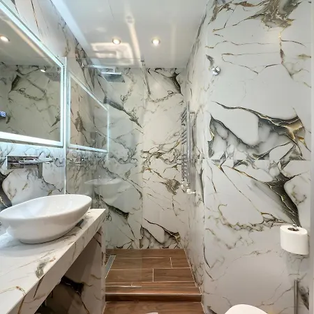 Koel - Center Thessaloniki